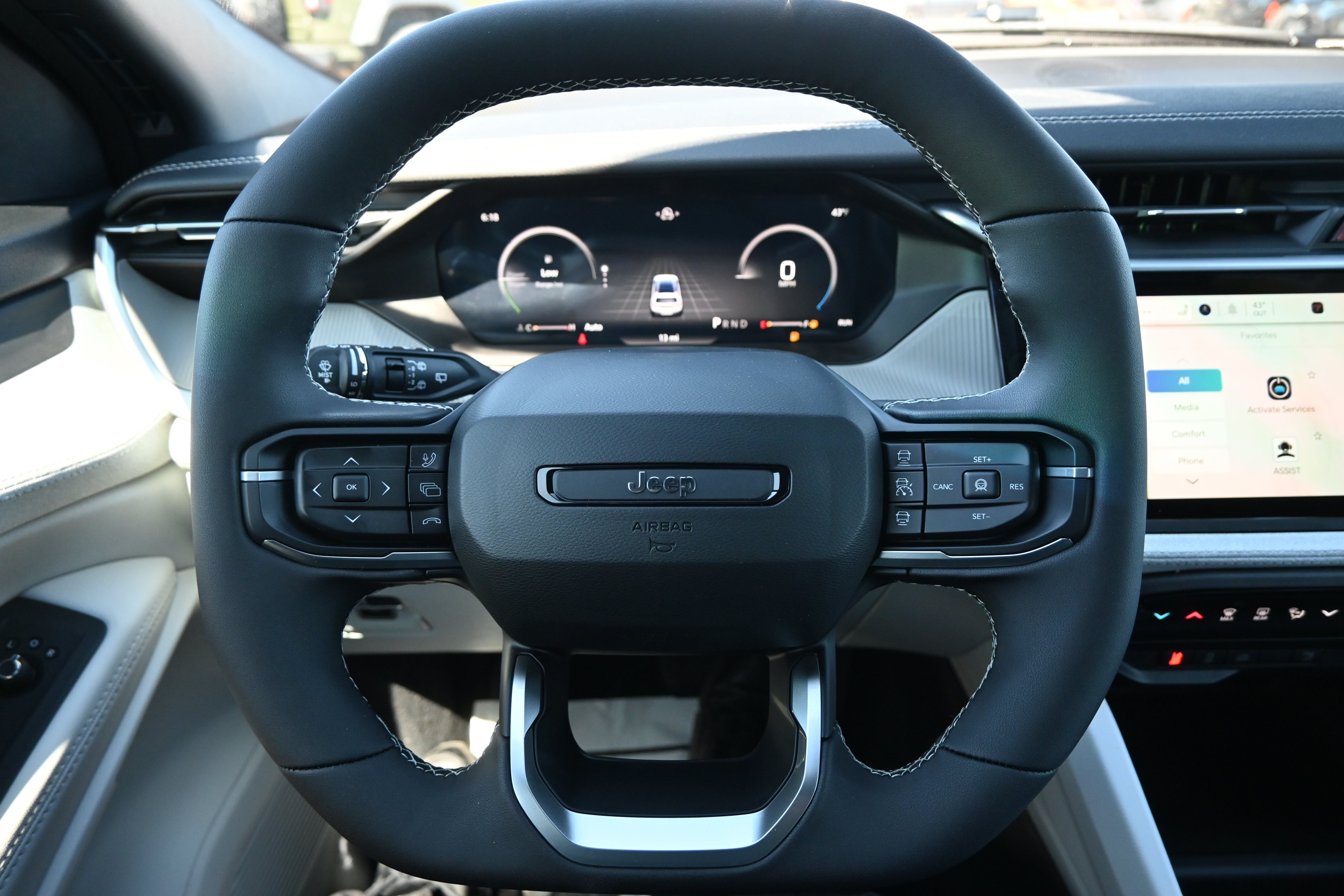New 2026 Jeep Cherokee Laredo AWD/4WD image 17