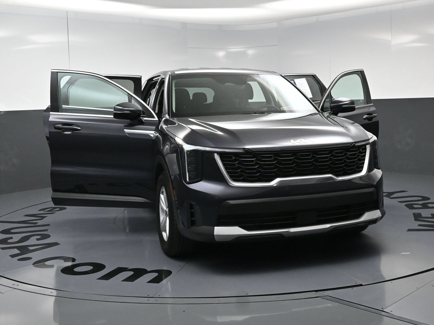 Used 2025 Kia Sorento LX FWD image 23