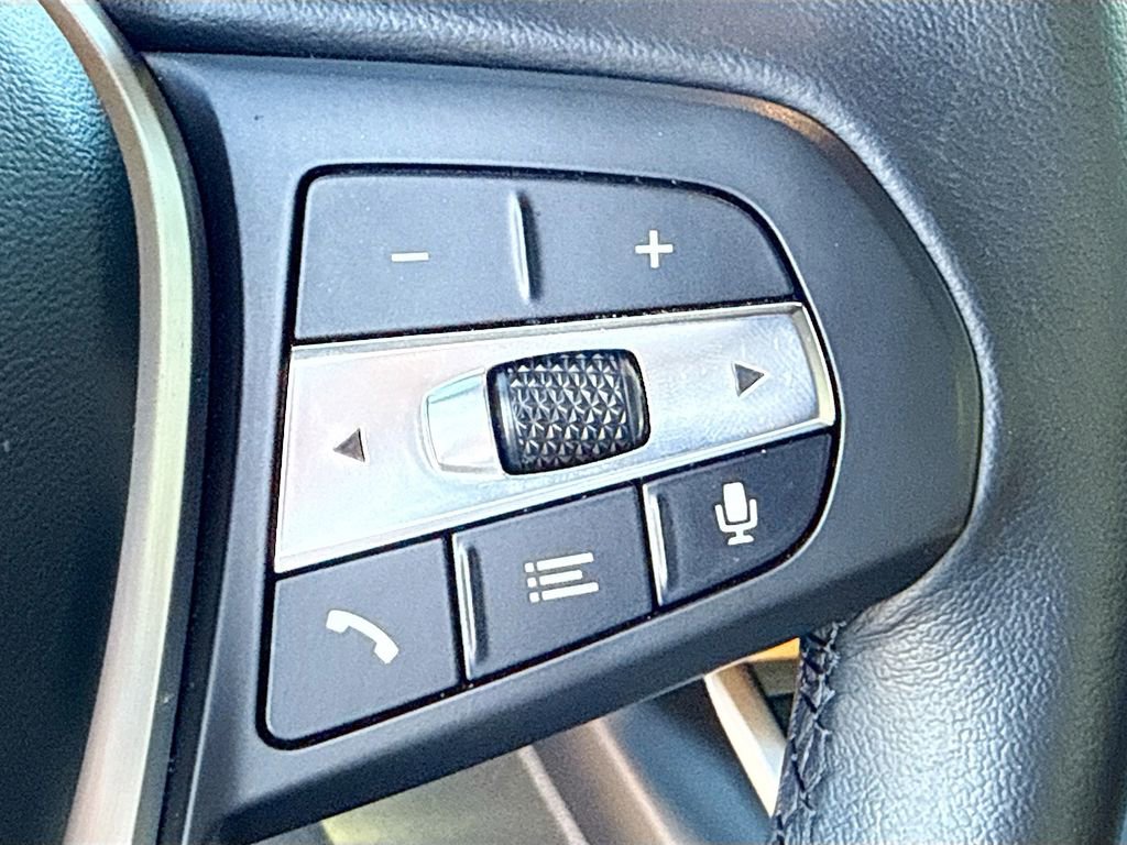 Used 2021 BMW 330i Sedan w/ Executive Package image 39