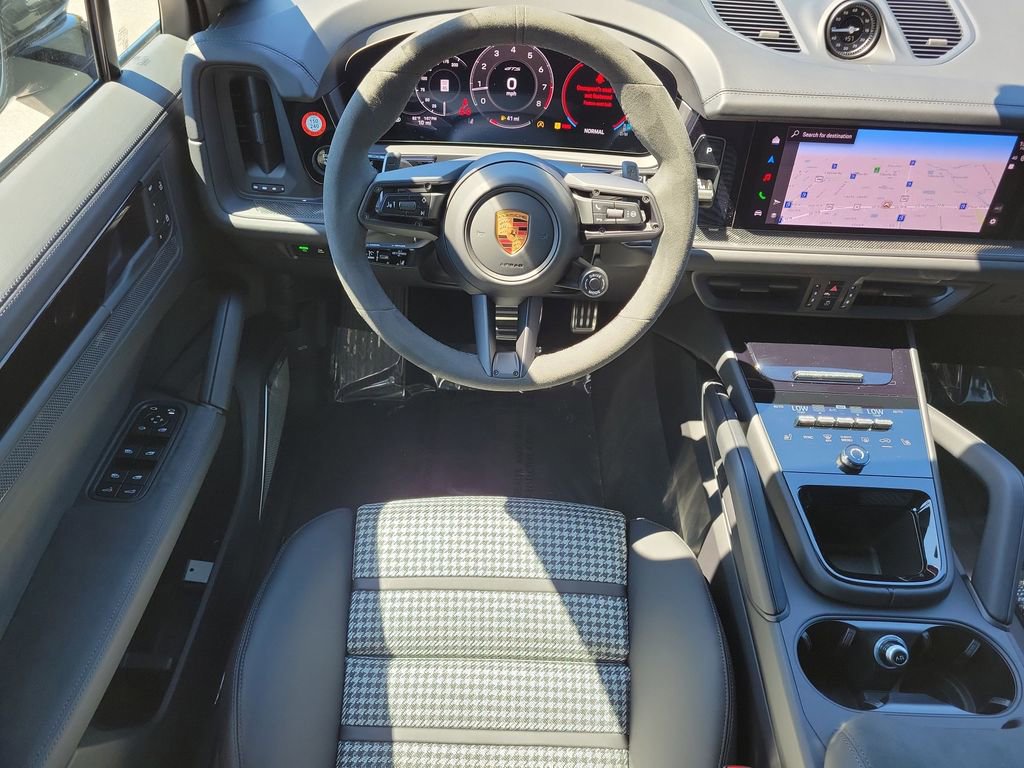 New 2026 Porsche Cayenne GTS image 21