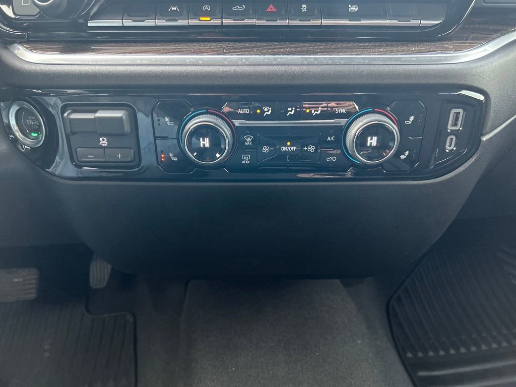 Used 2025 Chevrolet Silverado 1500 LT AWD/4WD image 16