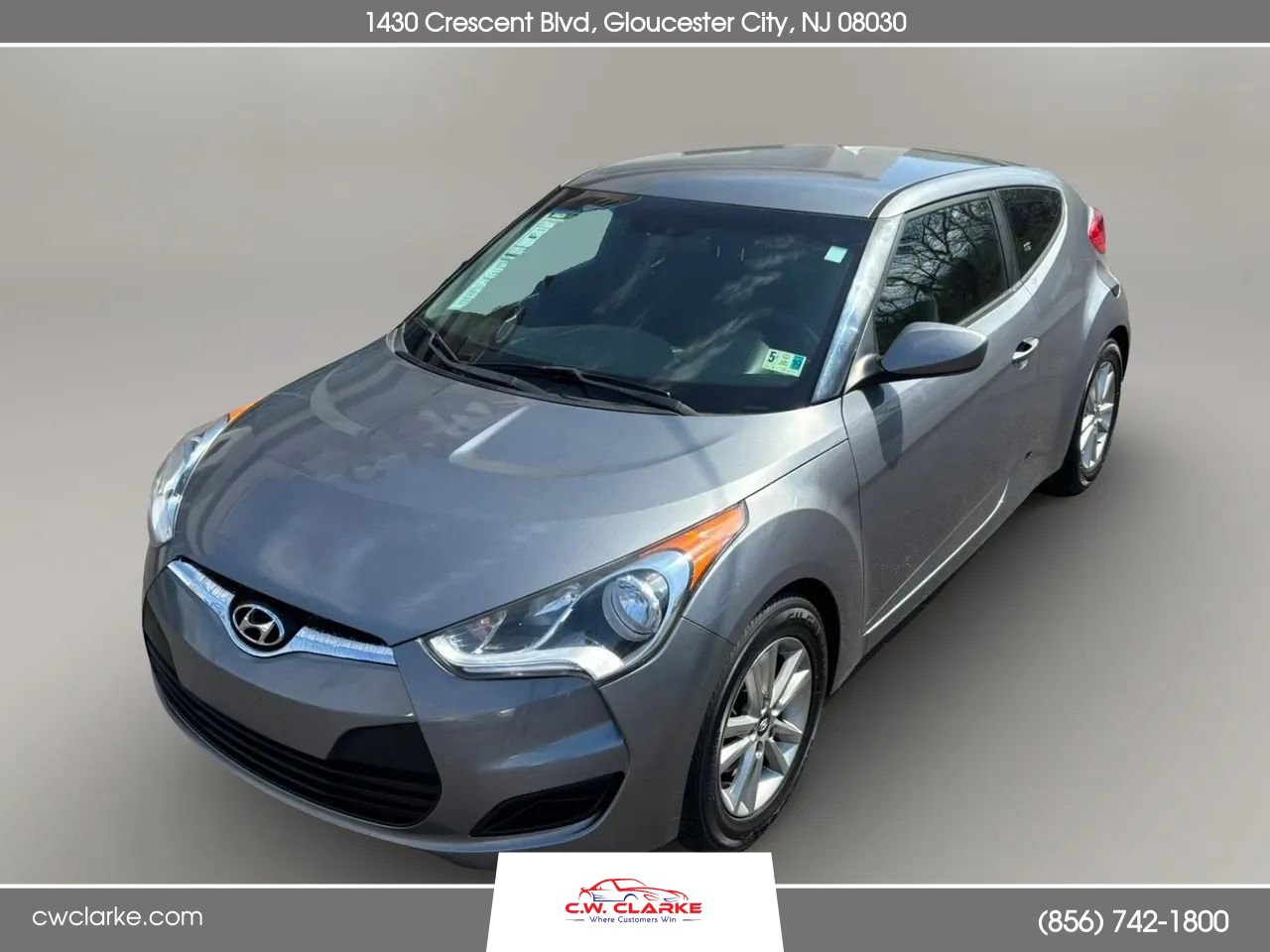 Used 2016 Hyundai Veloster image 2