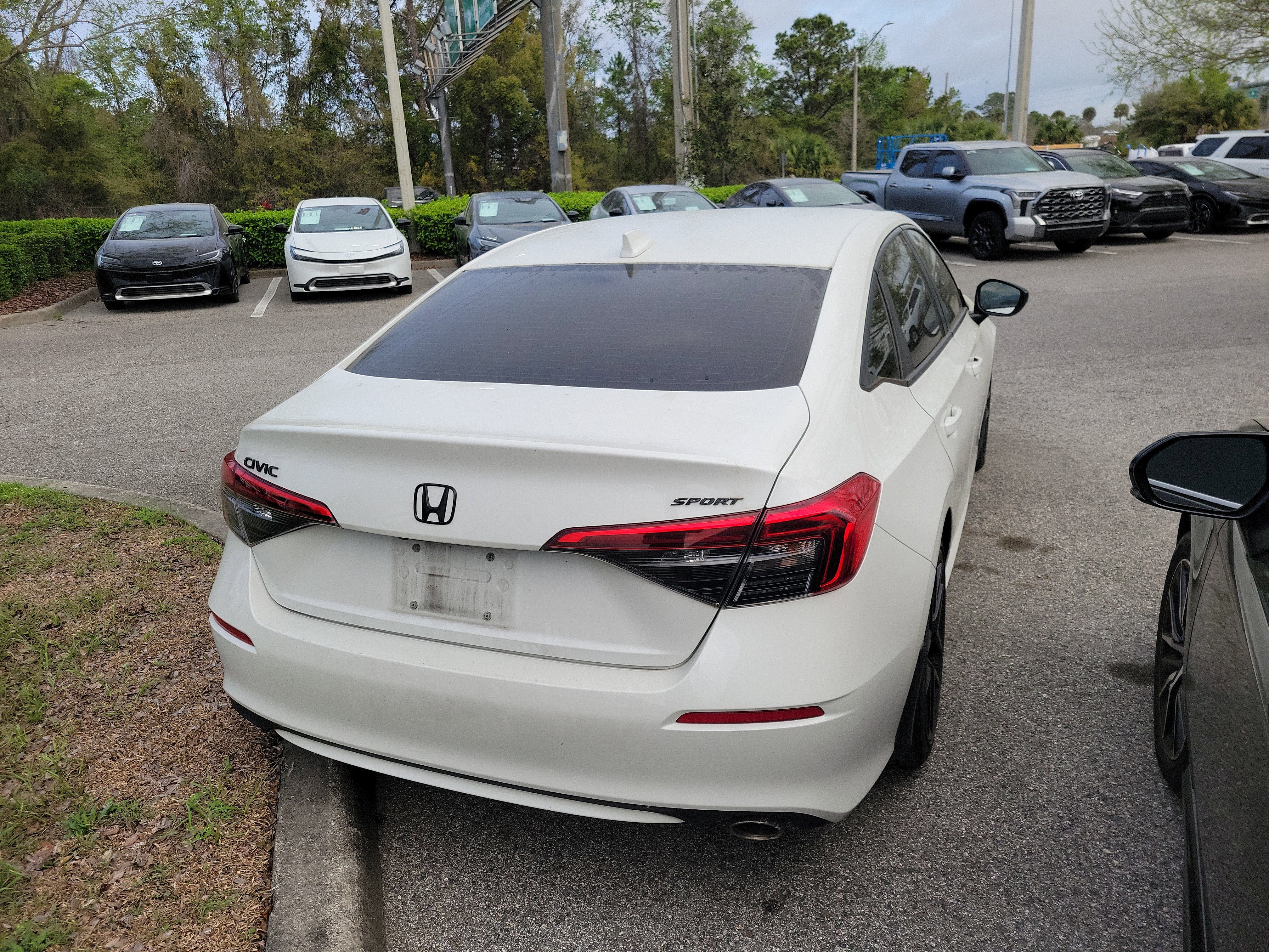 Used 2023 Honda Civic Sport image 13