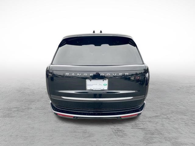 Certified 2025 Land Rover Range Rover SE image 6