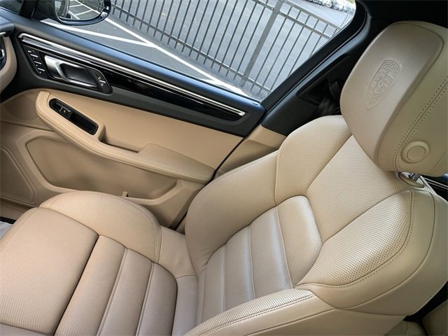 Used 2021 Porsche Macan image 30