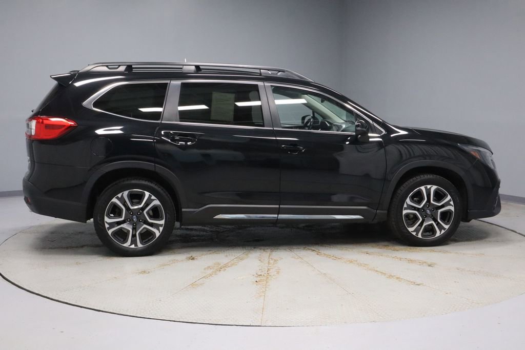 Used 2023 Subaru Ascent Limited image 11