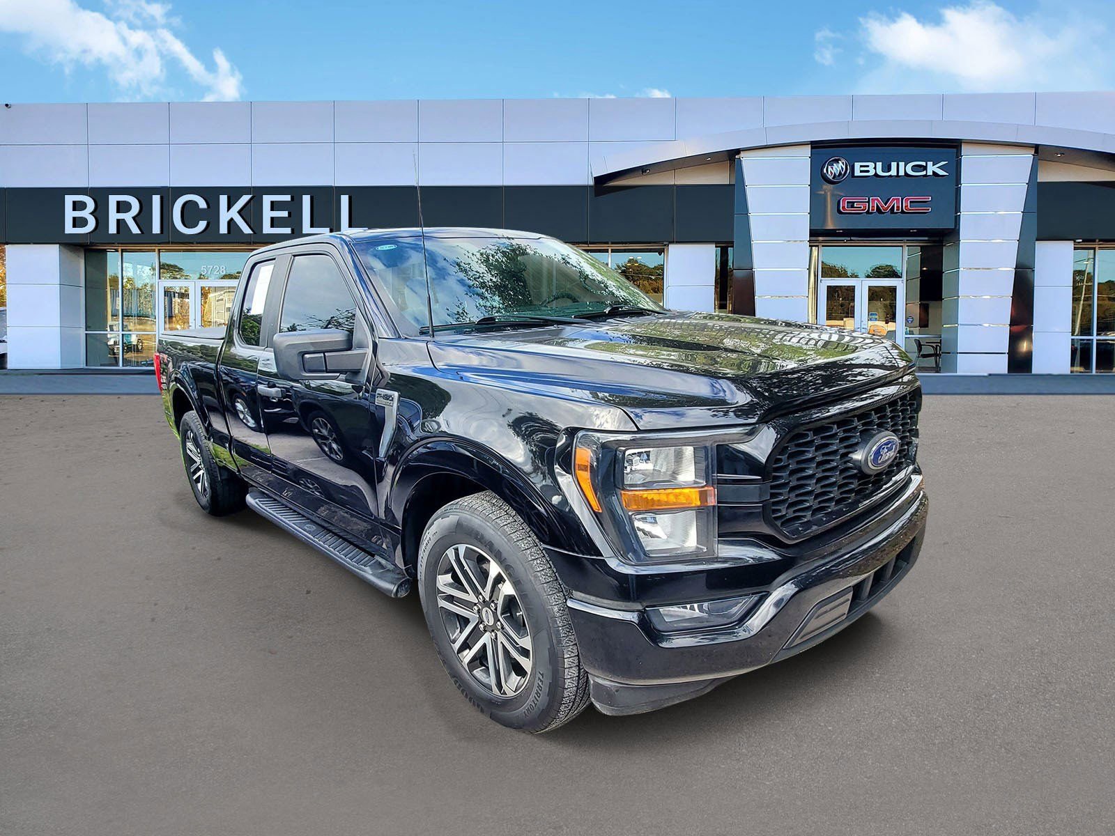 Used 2023 Ford F150 XL w/ STX Appearance Package image 2