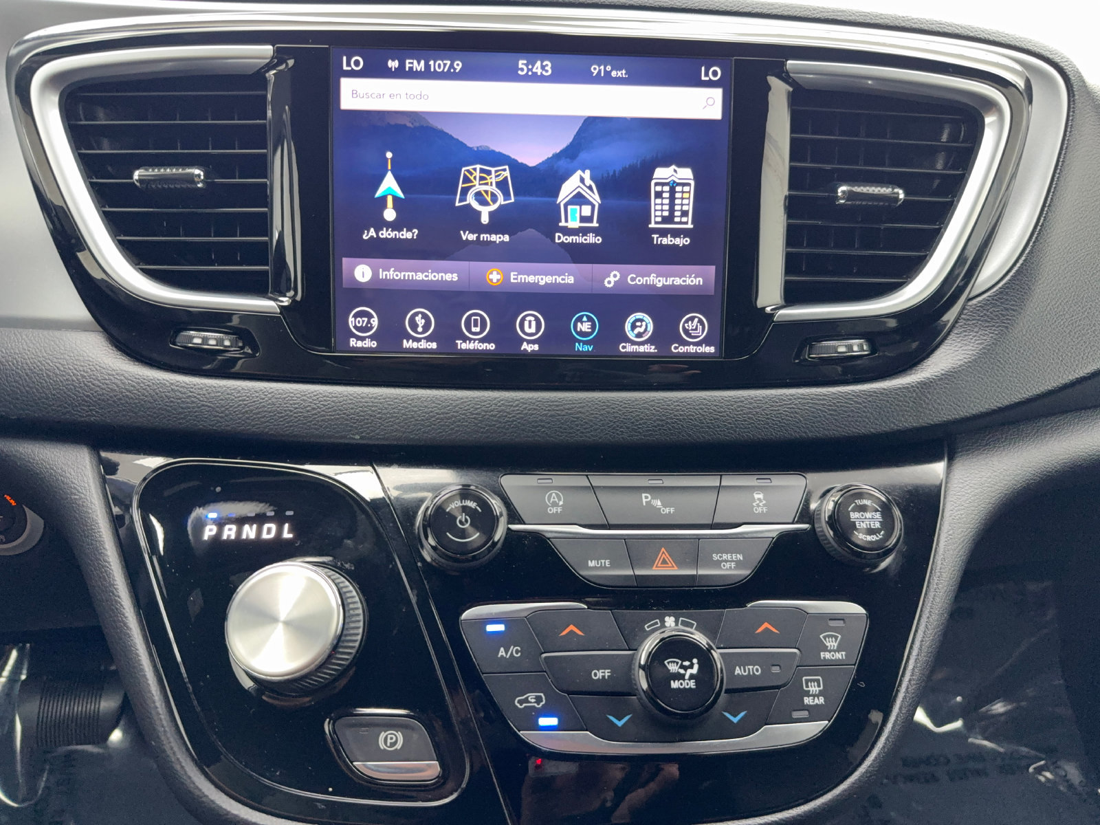 Used 2019 Chrysler Pacifica Touring-L Plus w/ S Appearance Package FWD image 28