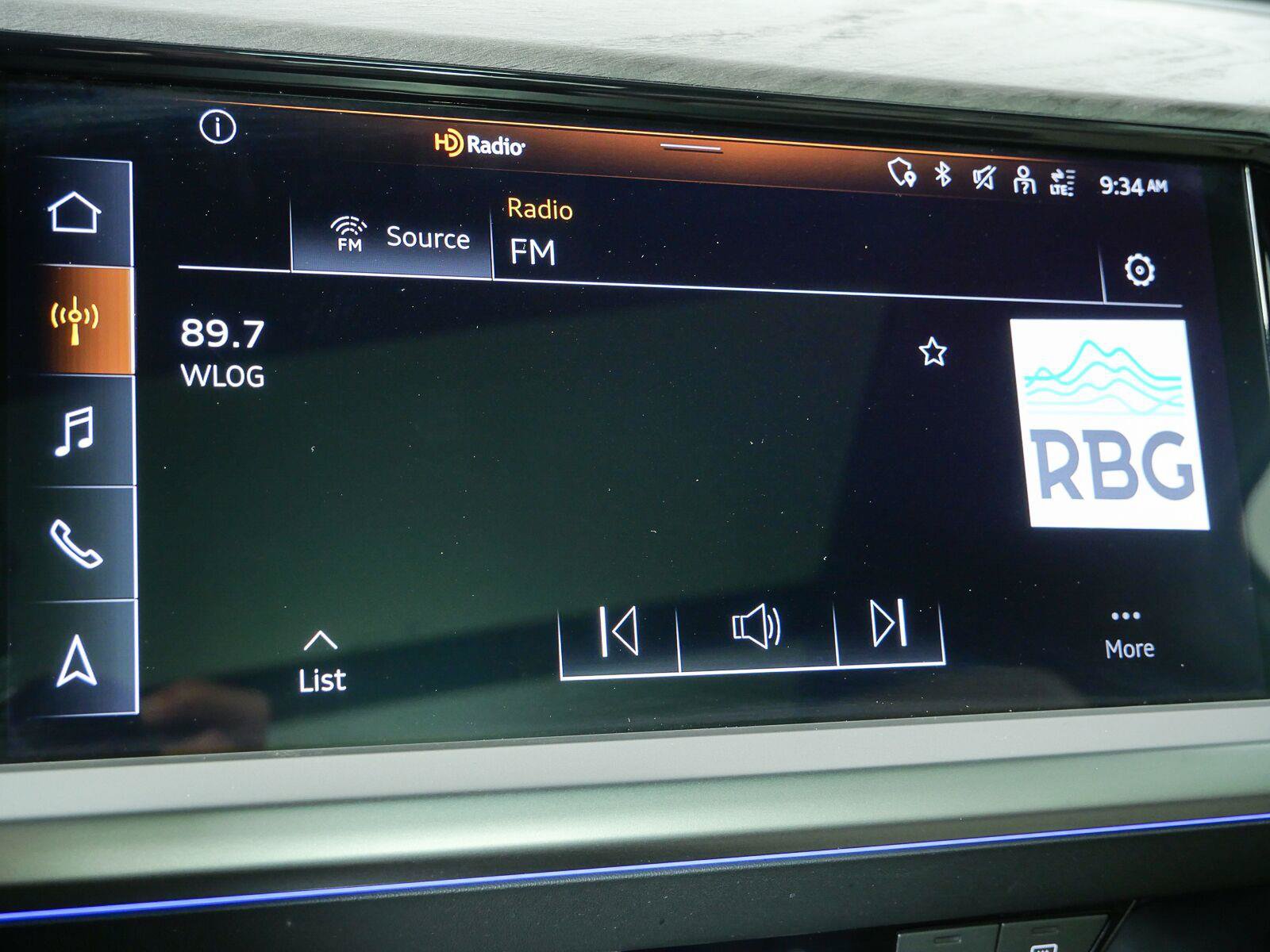 Used 2023 Audi Q4 e-tron Prestige AWD/4WD image 13