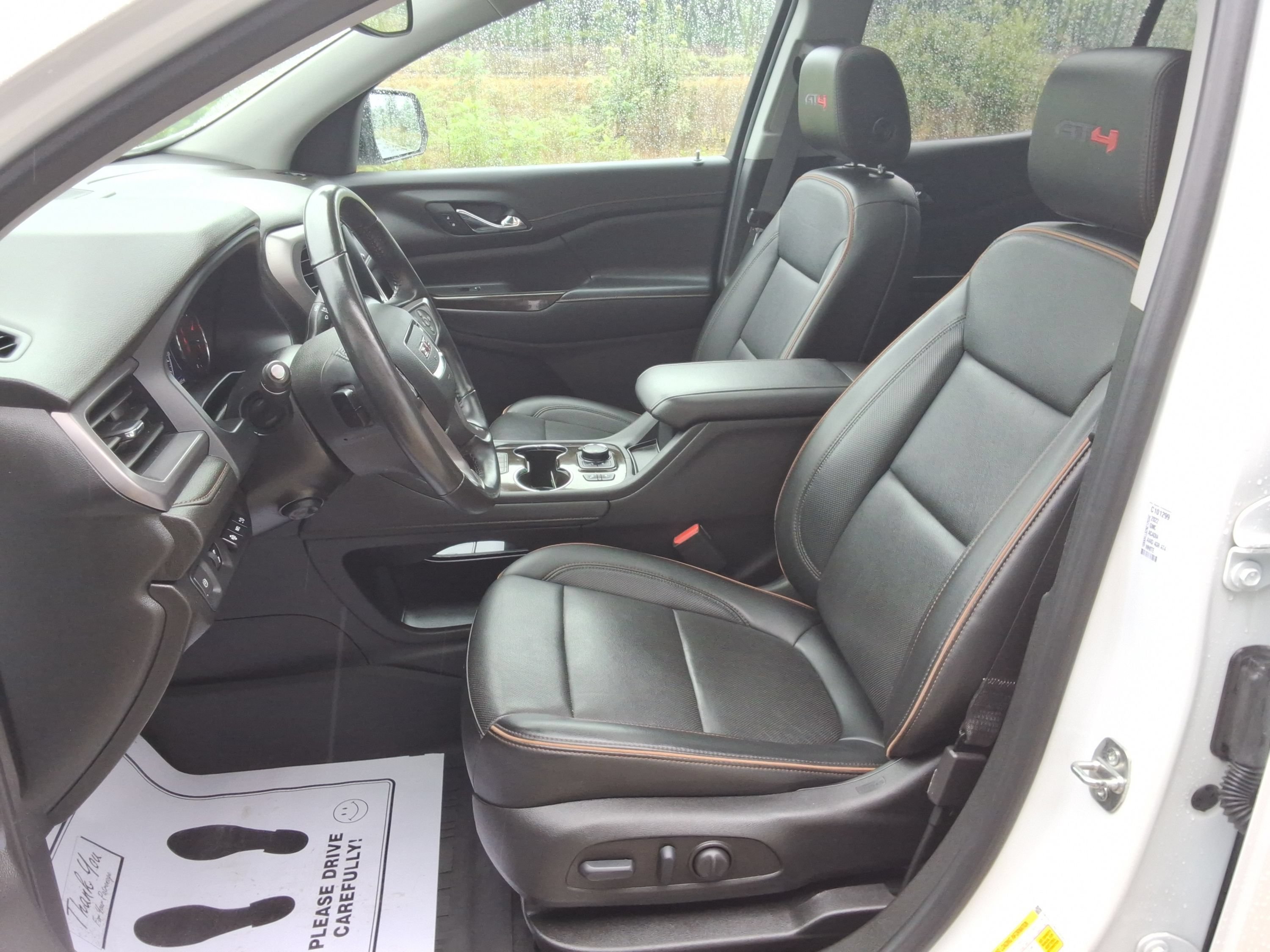 Used 2022 GMC Acadia AT4 w/ Technology Package AWD/4WD image 29