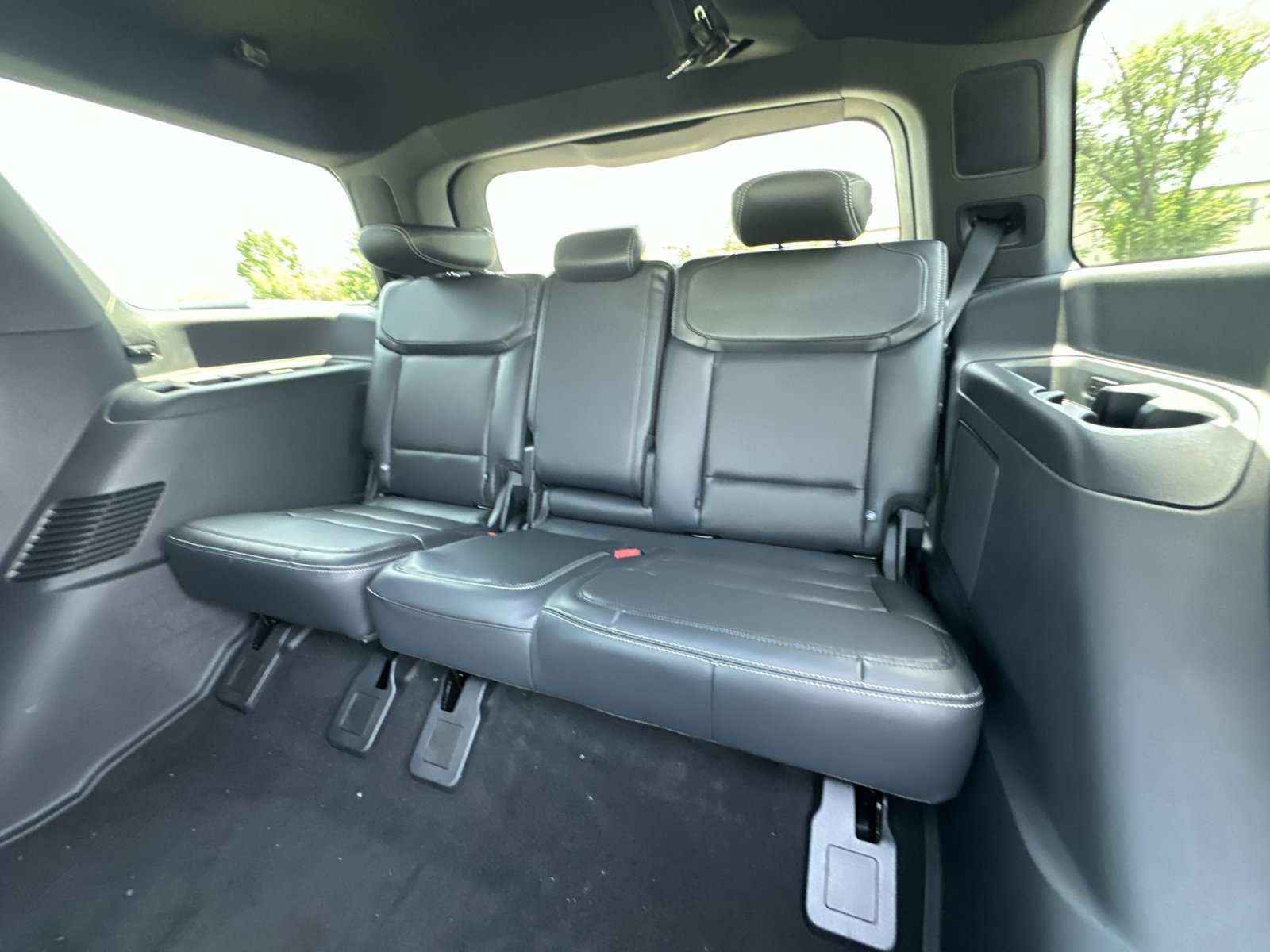 New 2027 Ford Expedition Platinum w/ Stealth Appearance Package AWD/4WD image 48
