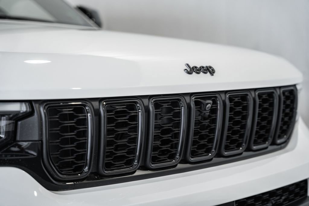 New 2025 Jeep Grand Cherokee L Limited w/ Luxury Tech Group II image 12