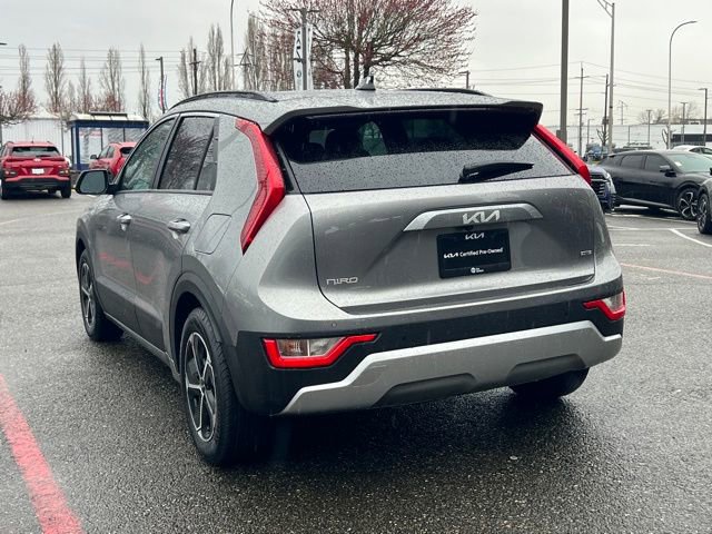 Used 2023 Kia Niro EX image 9