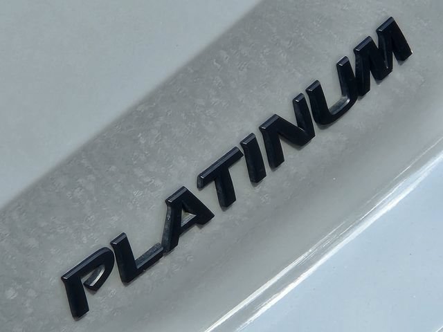 Used 2025 Nissan Pathfinder Platinum w/ Lighting Package (N93) FWD image 13