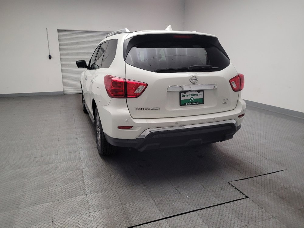 Used 2019 Nissan Pathfinder SL image 6