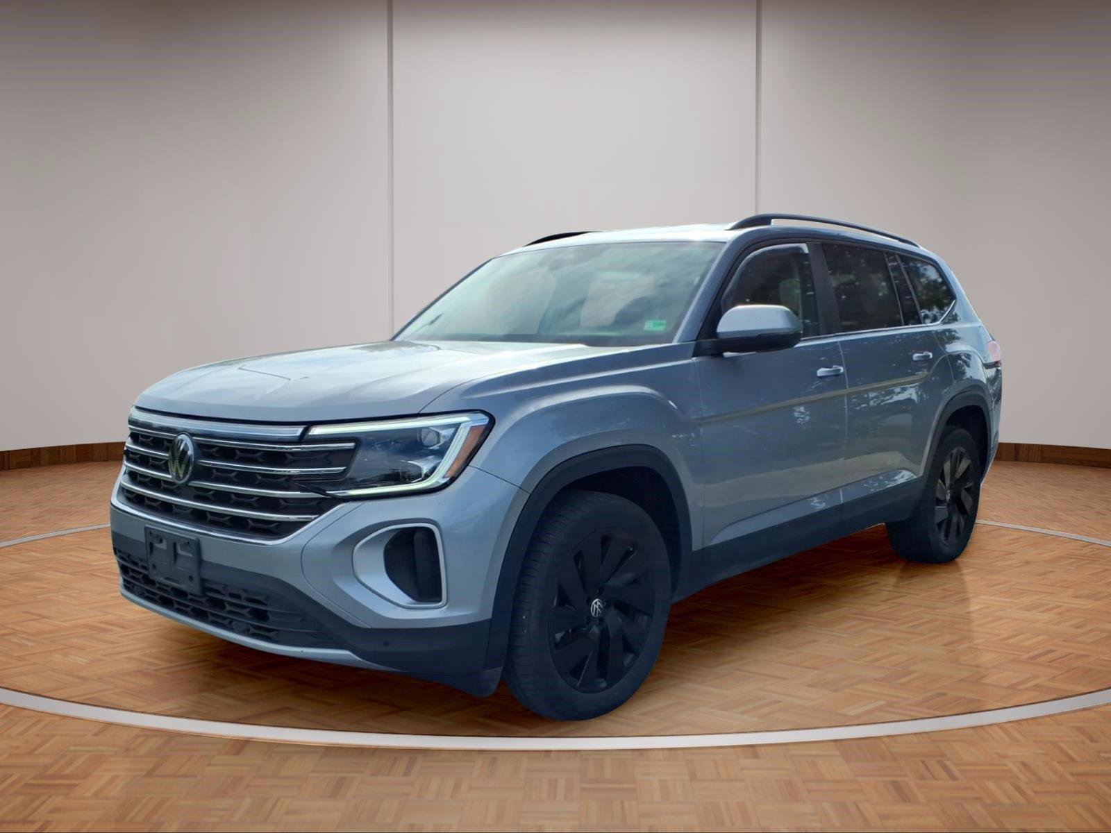 Used 2024 Volkswagen Atlas SE AWD/4WD image 4