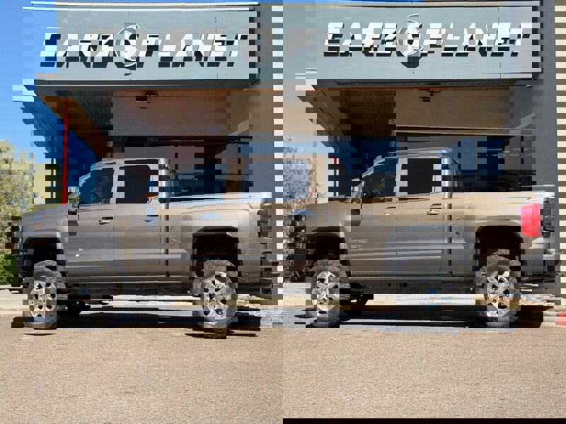 Used 2015 Chevrolet Silverado 2500 LTZ w/ Duramax Plus Package AWD/4WD image 5