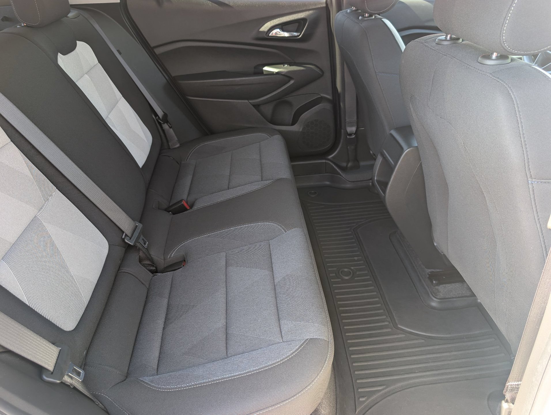 Used 2024 Chevrolet Trax LS FWD image 13