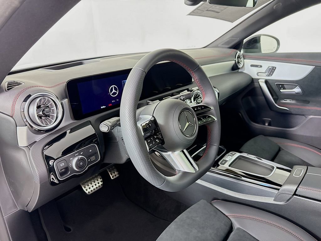 Used 2026 Mercedes-Benz CLA 250 4MATIC image 4