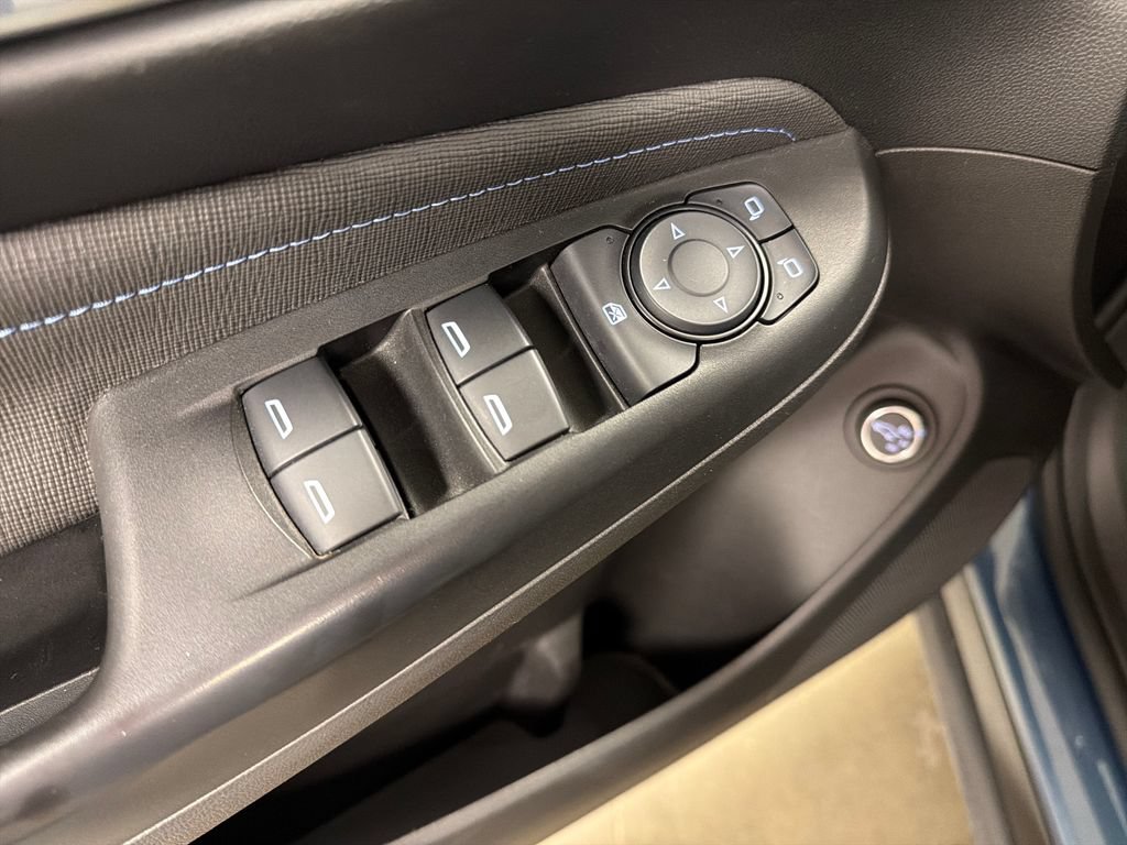 Used 2025 Buick Envista Sport Touring w/ Convenience I Package FWD image 22