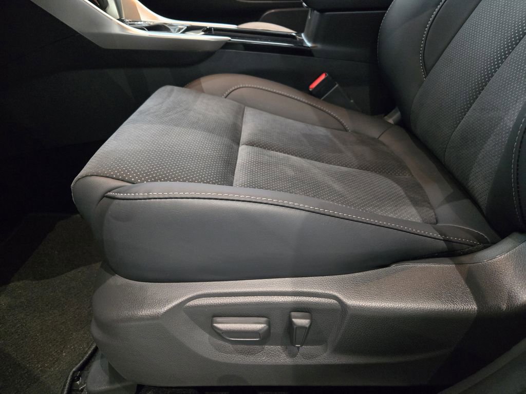 Used 2026 Mitsubishi Eclipse Cross SE image 19