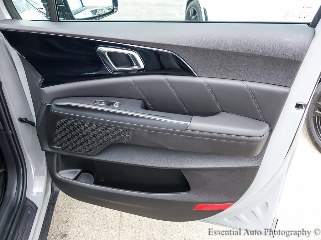 Used 2026 Kia Carnival SX Prestige FWD image 27