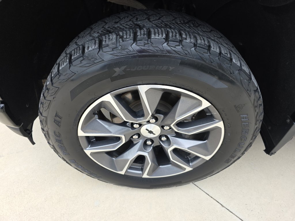 Used 2019 Chevrolet Silverado 1500 RST w/ All-Star Edition AWD/4WD image 5