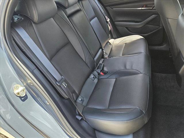 Used 2023 MAZDA MAZDA3 s FWD image 18