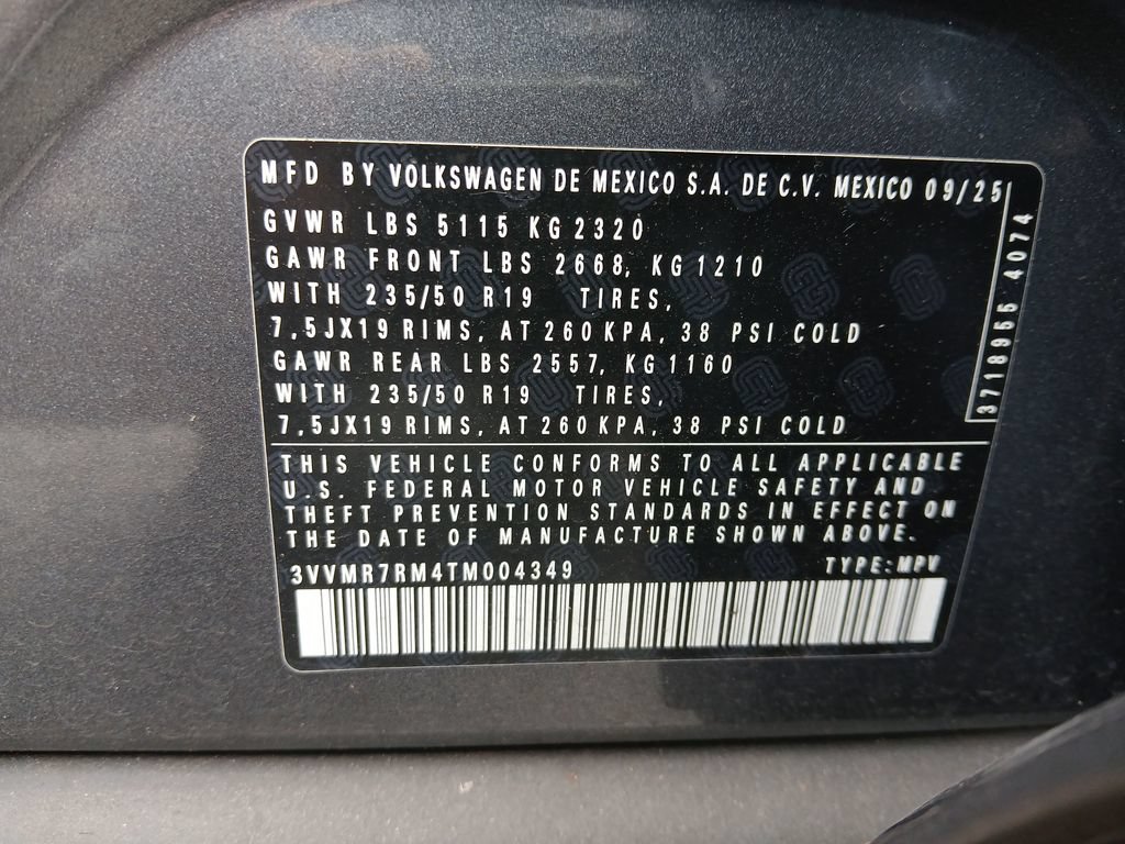 Used 2026 Volkswagen Tiguan SE w/ Panoramic Sunroof Package AWD/4WD image 31