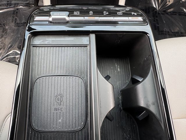 Used 2025 Hyundai Tucson Limited image 29