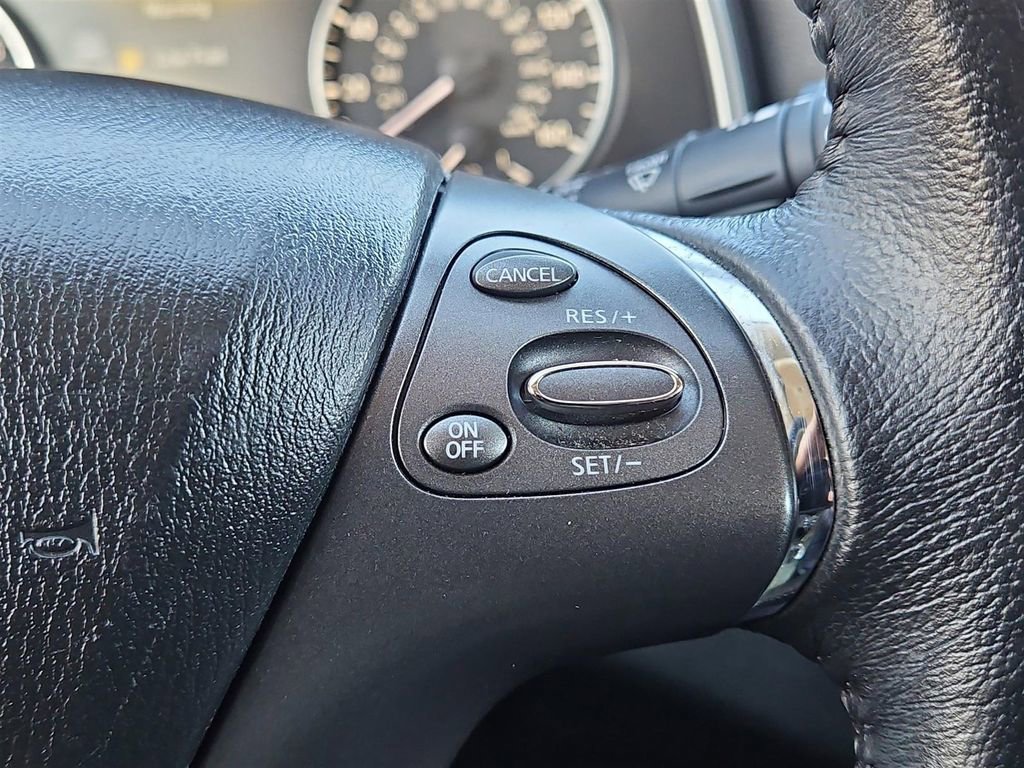 Used 2019 Nissan Murano SV image 13