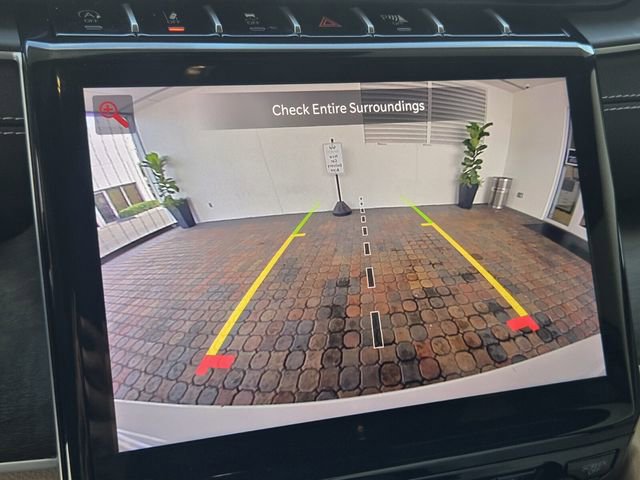 Used 2024 Jeep Grand Cherokee Limited image 25