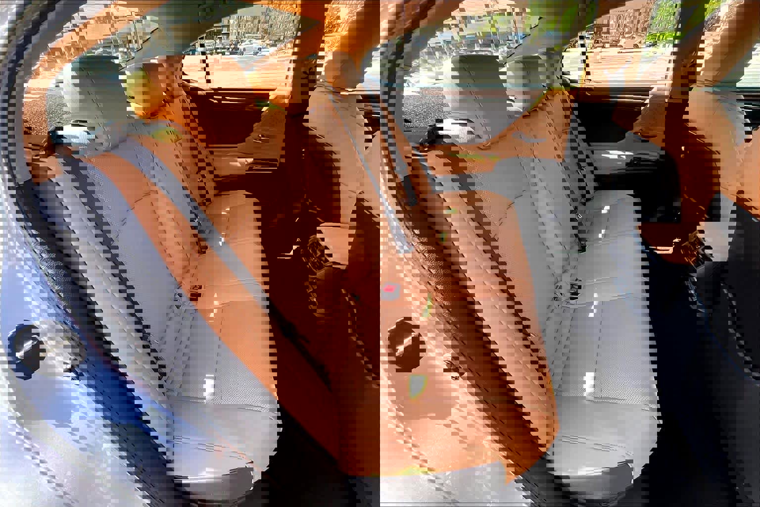 Certified 2025 Lexus ES 300h w/ Premium Package image 19