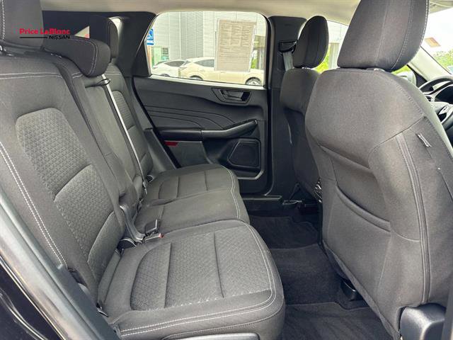 Used 2025 Ford Escape Active AWD/4WD image 9