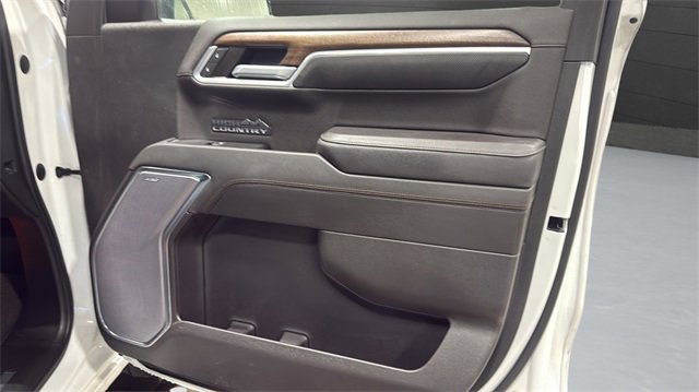 Used 2022 Chevrolet Silverado 1500 High Country image 32