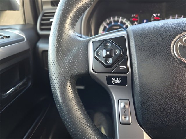 Used 2016 Toyota 4Runner SR5 Premium image 16