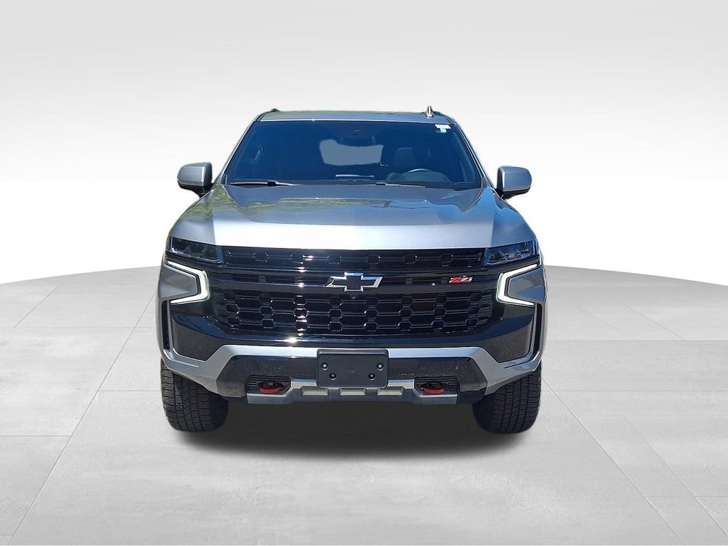 Used 2024 Chevrolet Suburban Z71 w/ Luxury Package AWD/4WD image 2