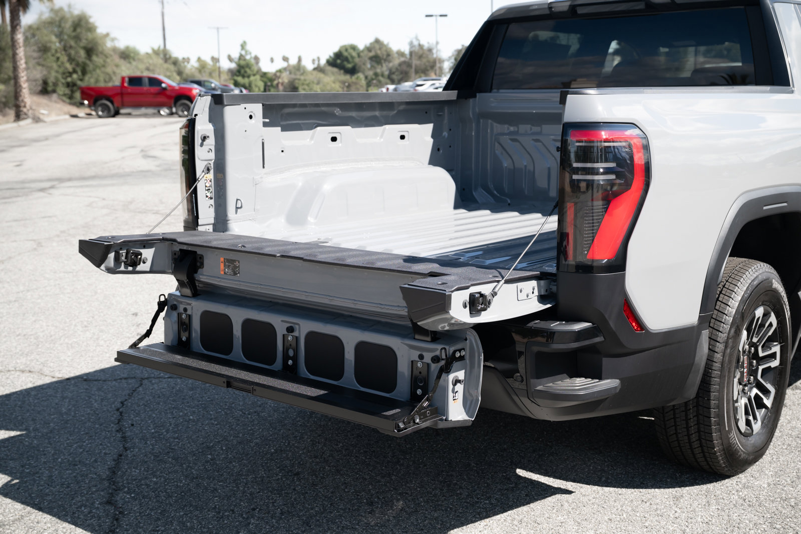 New 2026 GMC Sierra EV Elevation image 16