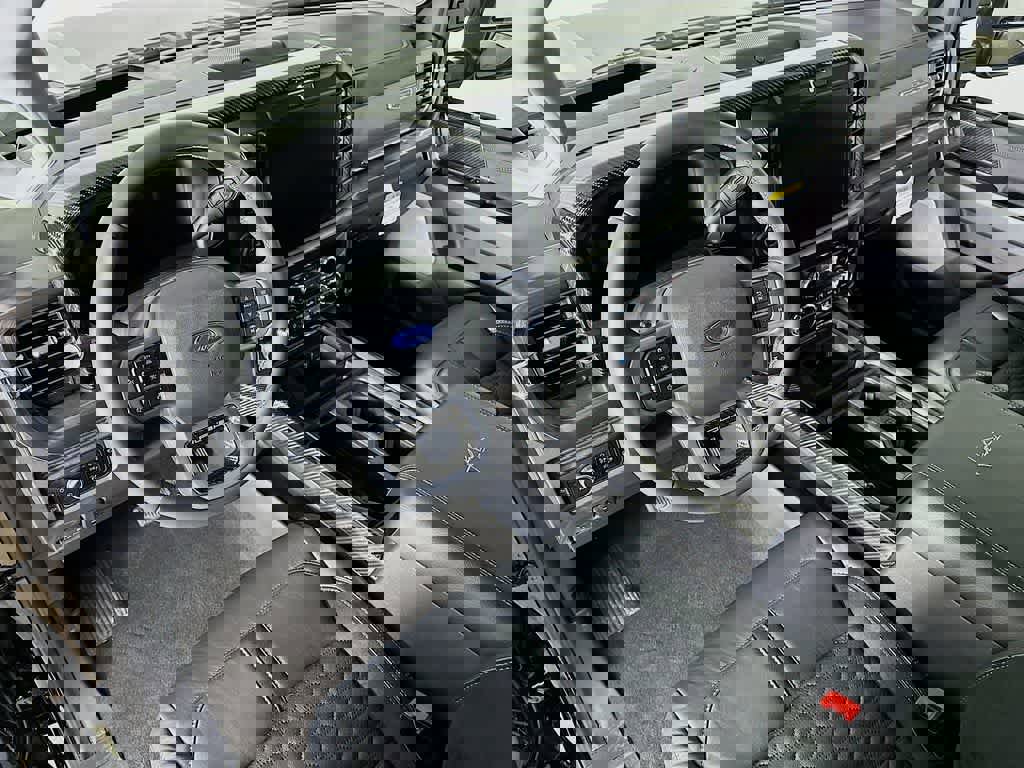 New 2026 Ford F250 Lariat w/ Black Appearance Package image 2