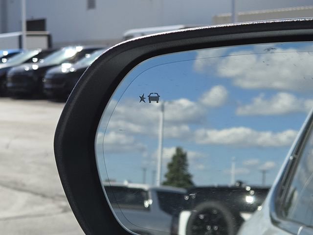 New 2026 GMC Acadia Denali w/ Super Cruise Package image 12