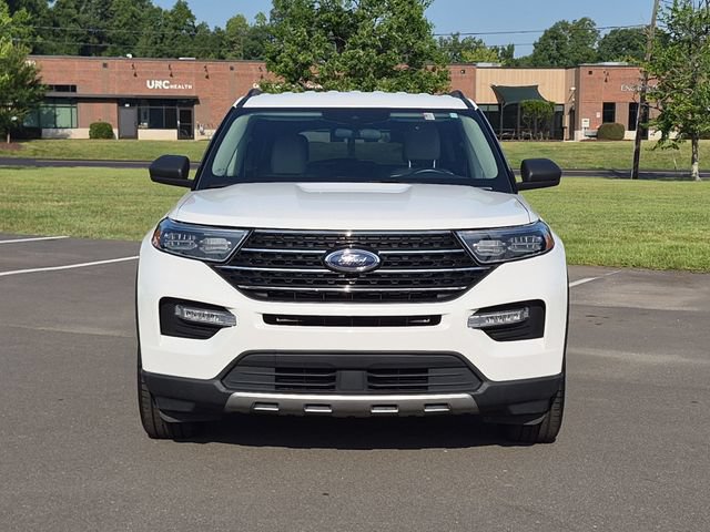 Used 2023 Ford Explorer XLT w/ Equipment Group 202A AWD/4WD image 16
