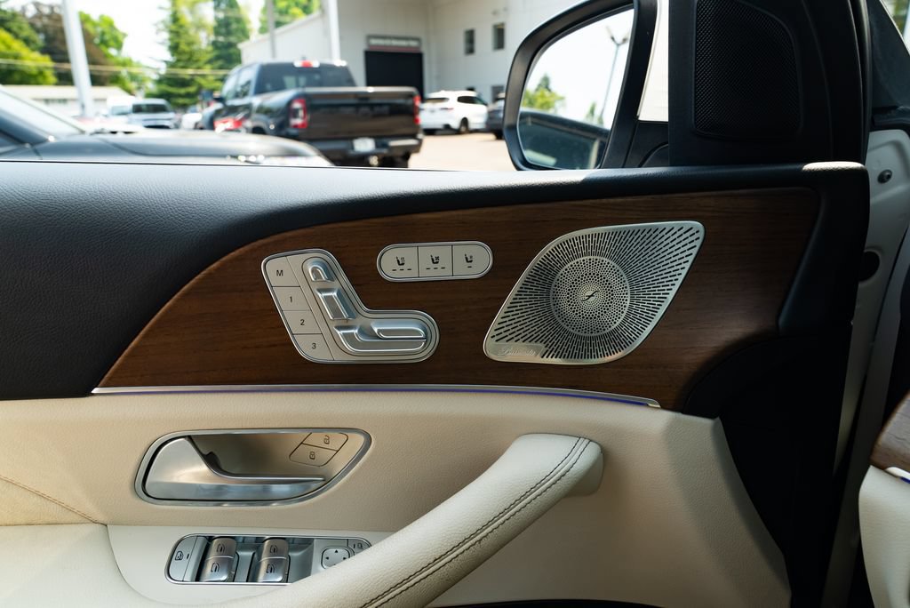 Used 2021 Mercedes-Benz GLE 450 4MATIC w/ AMG Line Exterior image 18
