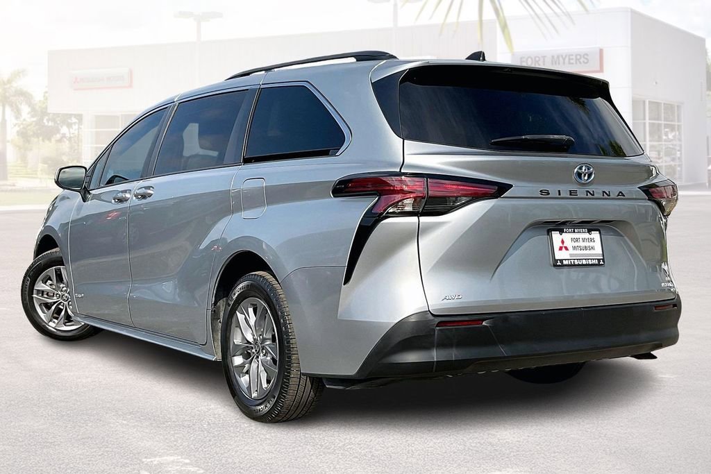 Used 2021 Toyota Sienna LE w/ LE Plus Package AWD/4WD image 31