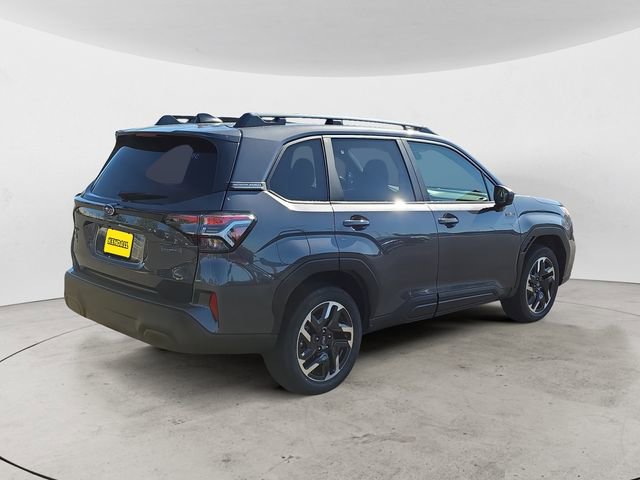 Certified 2025 Subaru Forester Premium AWD/4WD image 5