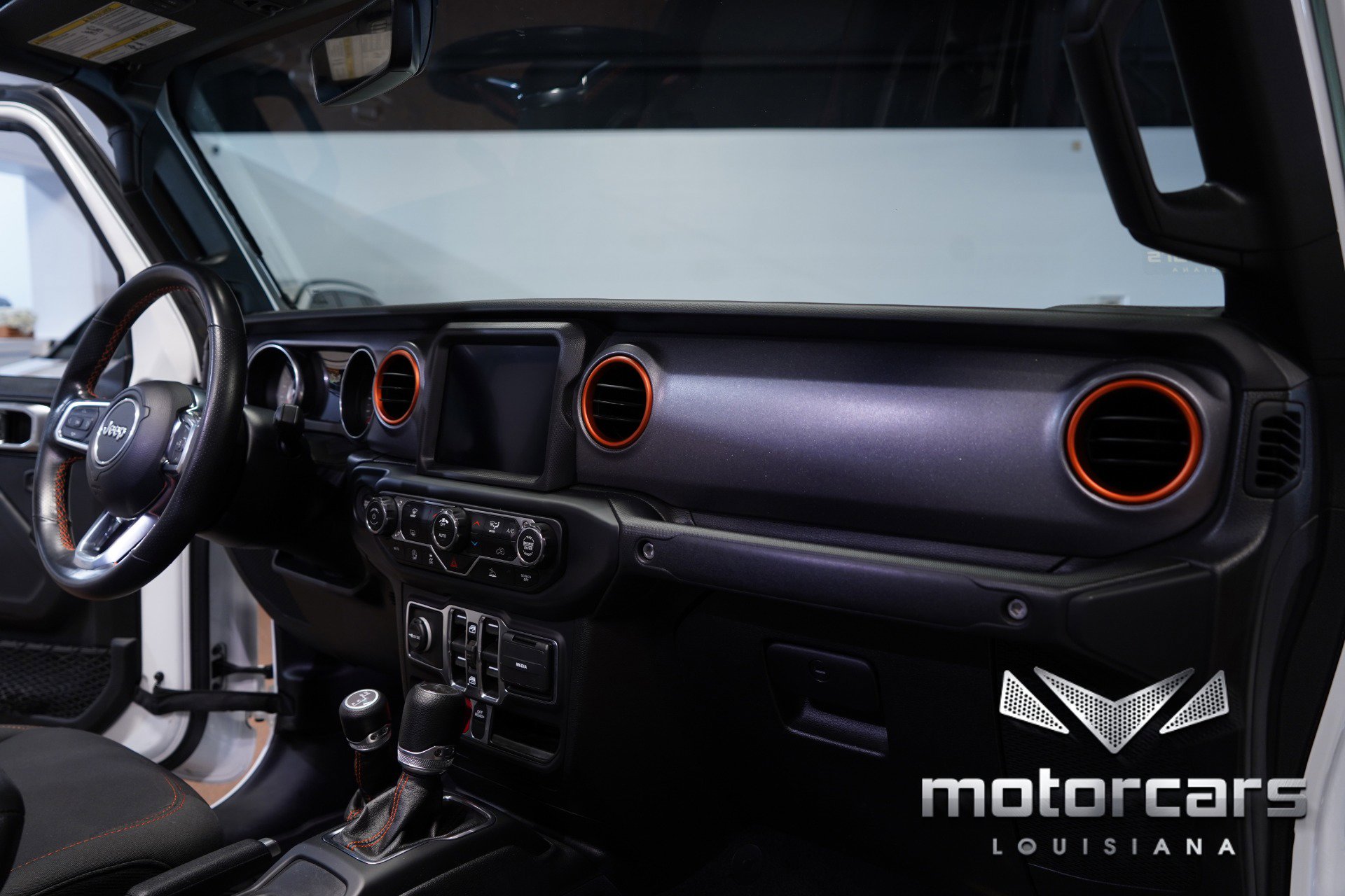 Used 2020 Jeep Gladiator Mojave AWD/4WD image 30