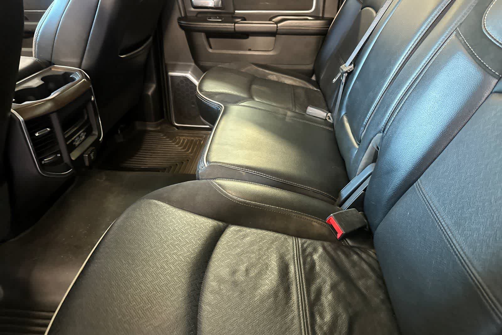 Used 2022 RAM 3500 Laramie AWD/4WD image 5