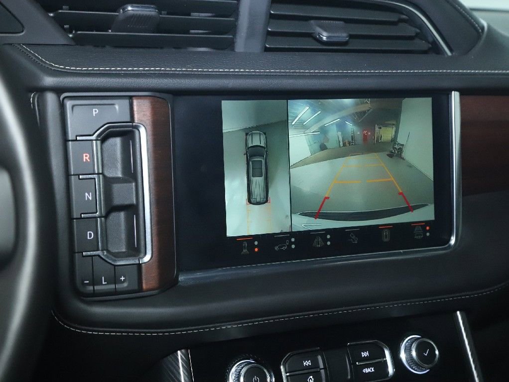 Used 2024 GMC Yukon Denali Ultimate AWD/4WD image 32