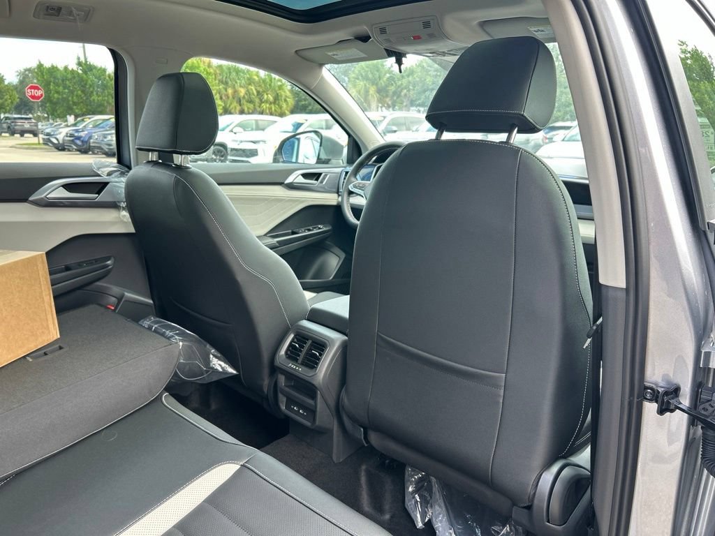New 2026 Volkswagen Taos SEL AWD/4WD image 49