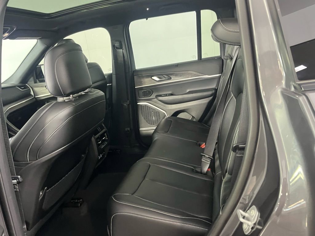 Certified 2025 Jeep Grand Cherokee Limited 4xe image 18