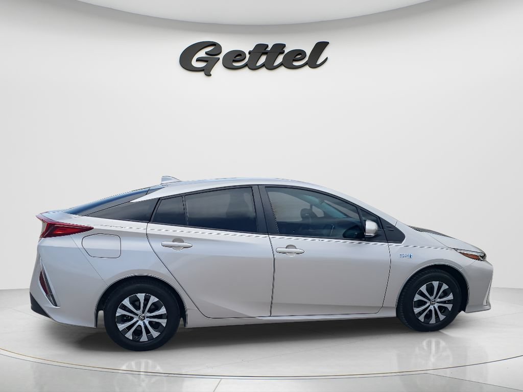 Used 2021 Toyota Prius Prime FWD image 4